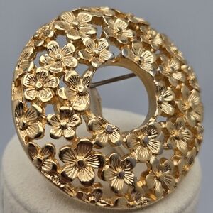 Floral Wreath Brooch Gold Tone Mid-Century Forget-Me-Not Sunburst Pin